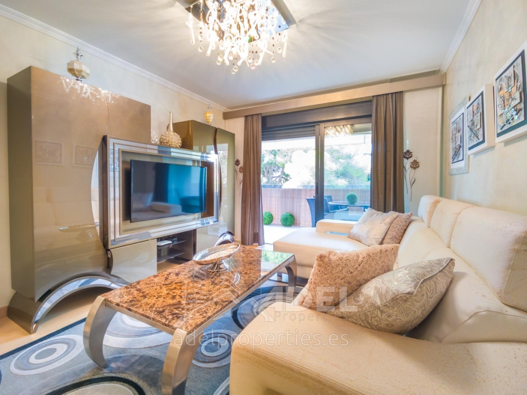 2 Bedroom 2 Bathroom Apartment - Middle Floor Apartment in Orihuela