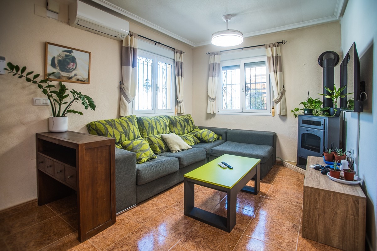For sale - 3 Bedroom 1 Bathroom House in Vistabella golf - Vistabella Golf  - Alicante