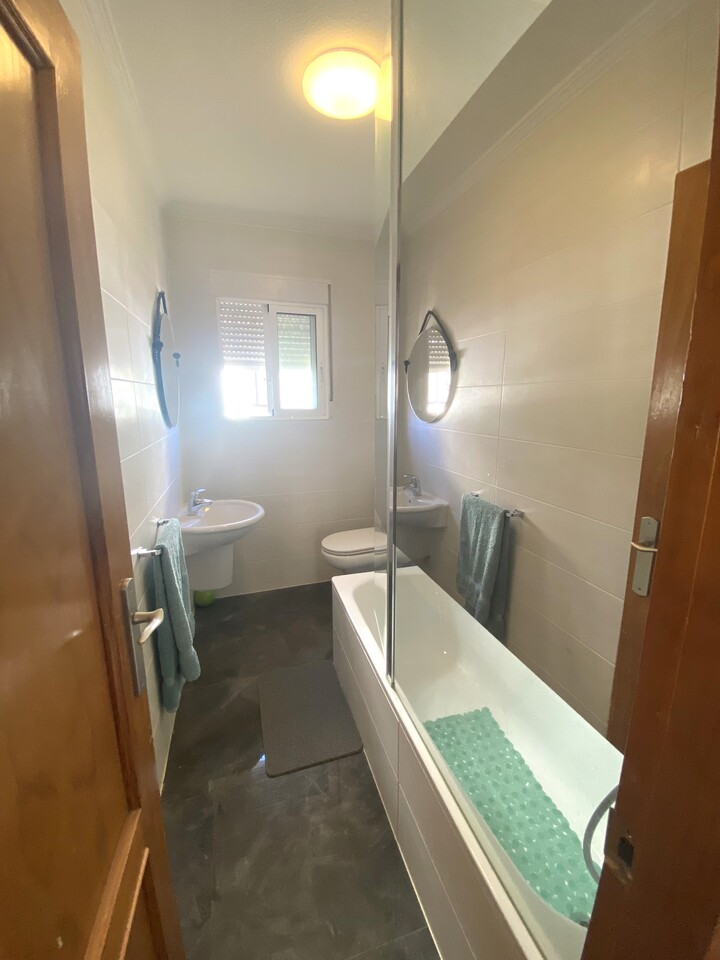 For sale - 5 Bedroom 3 Bathroom Villa in La Zenia - Costa Blanca  - Alicante