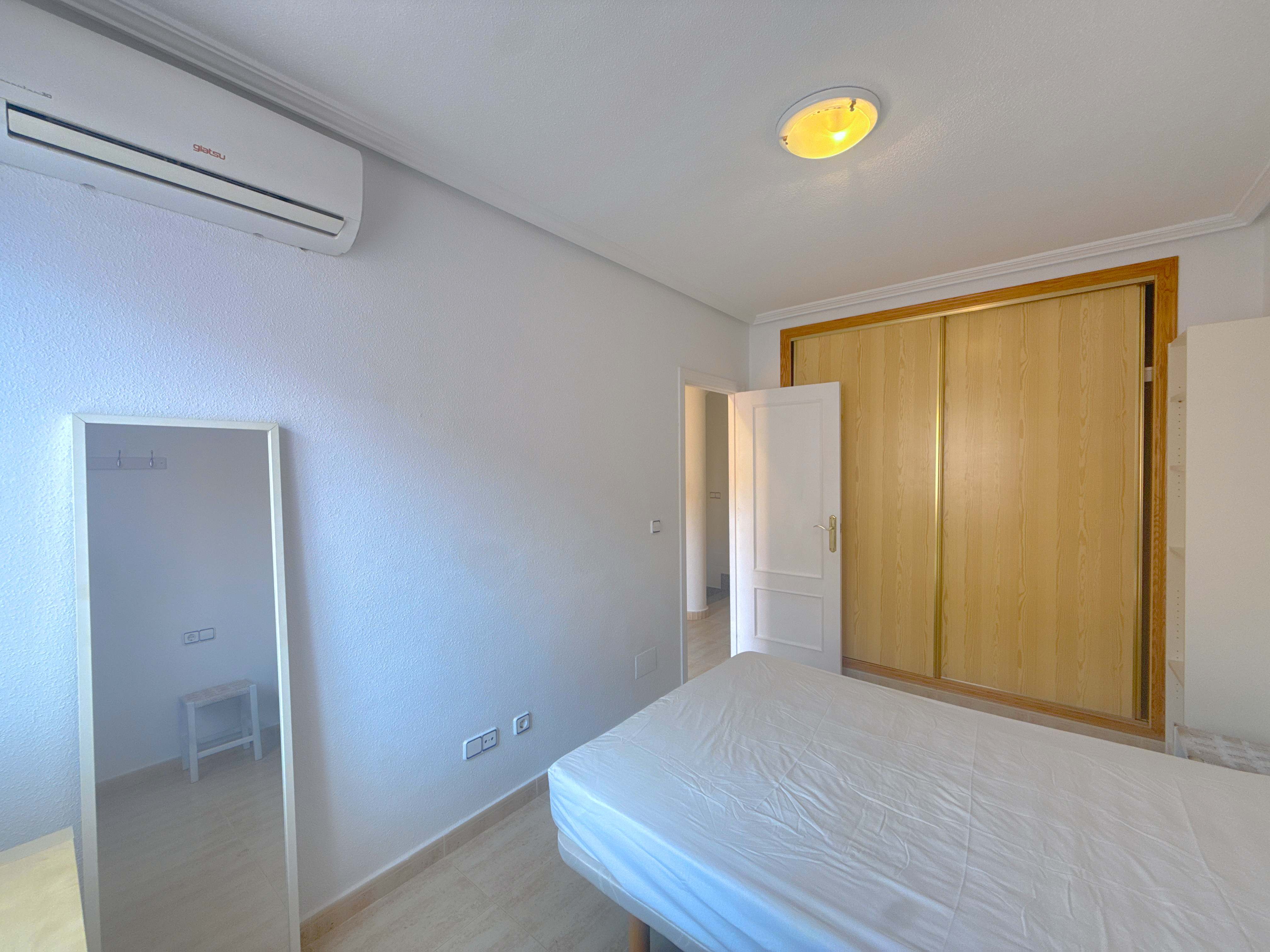 For sale - 3 Bedroom 2 Bathroom Townhouse in Cabo Roig -  - Alicante