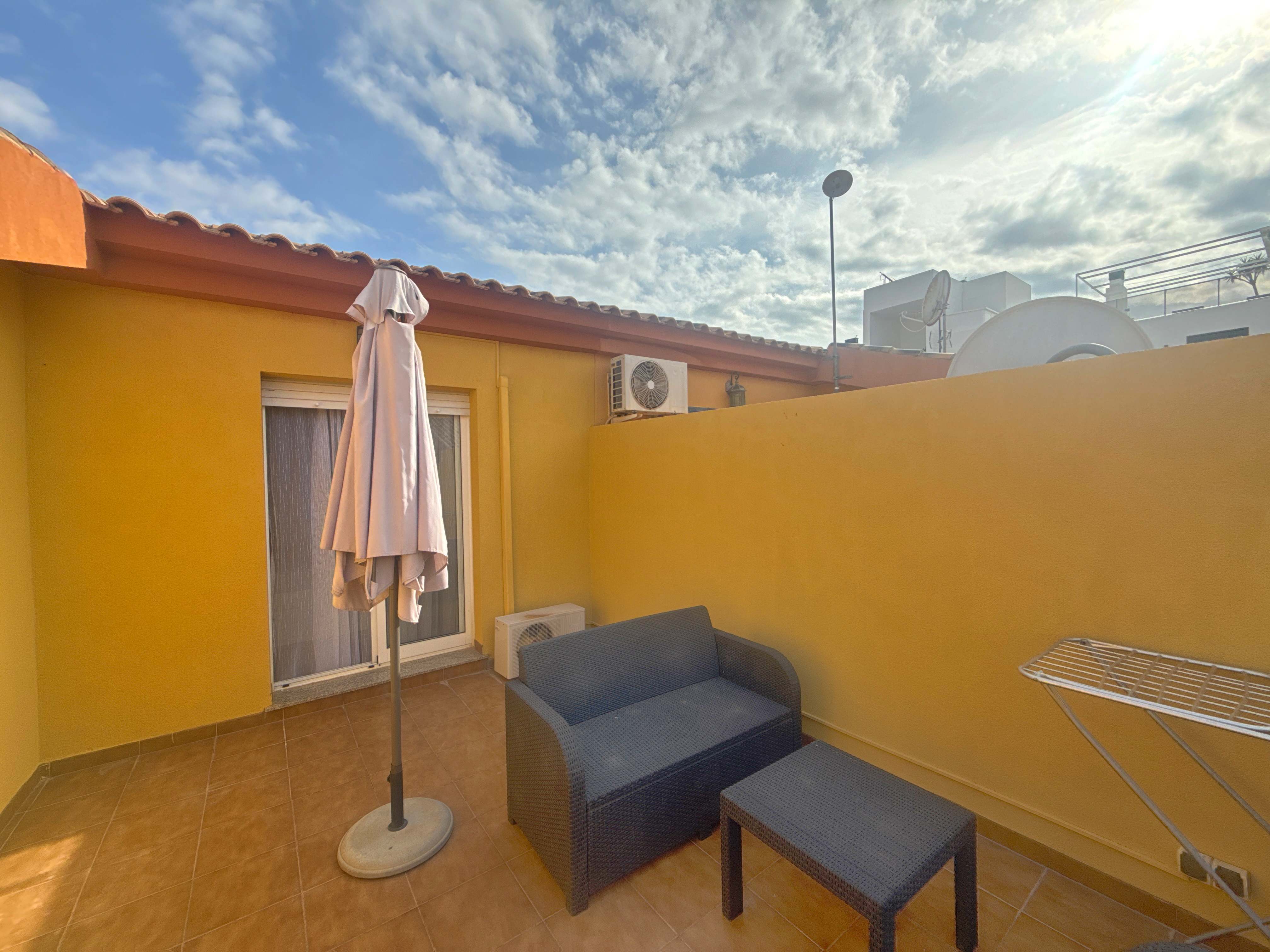 For sale - 3 Bedroom 2 Bathroom Townhouse in Cabo Roig -  - Alicante