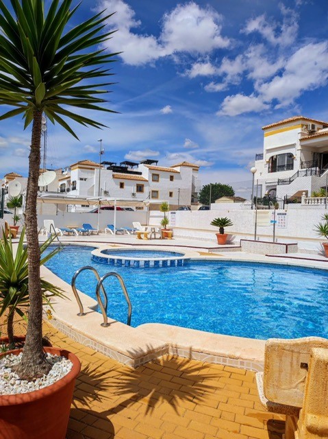 For sale - 2 Bedroom 1 Bathroom Apartment in Orihuela - Entre Naranjos Vistabella  - Alicante
