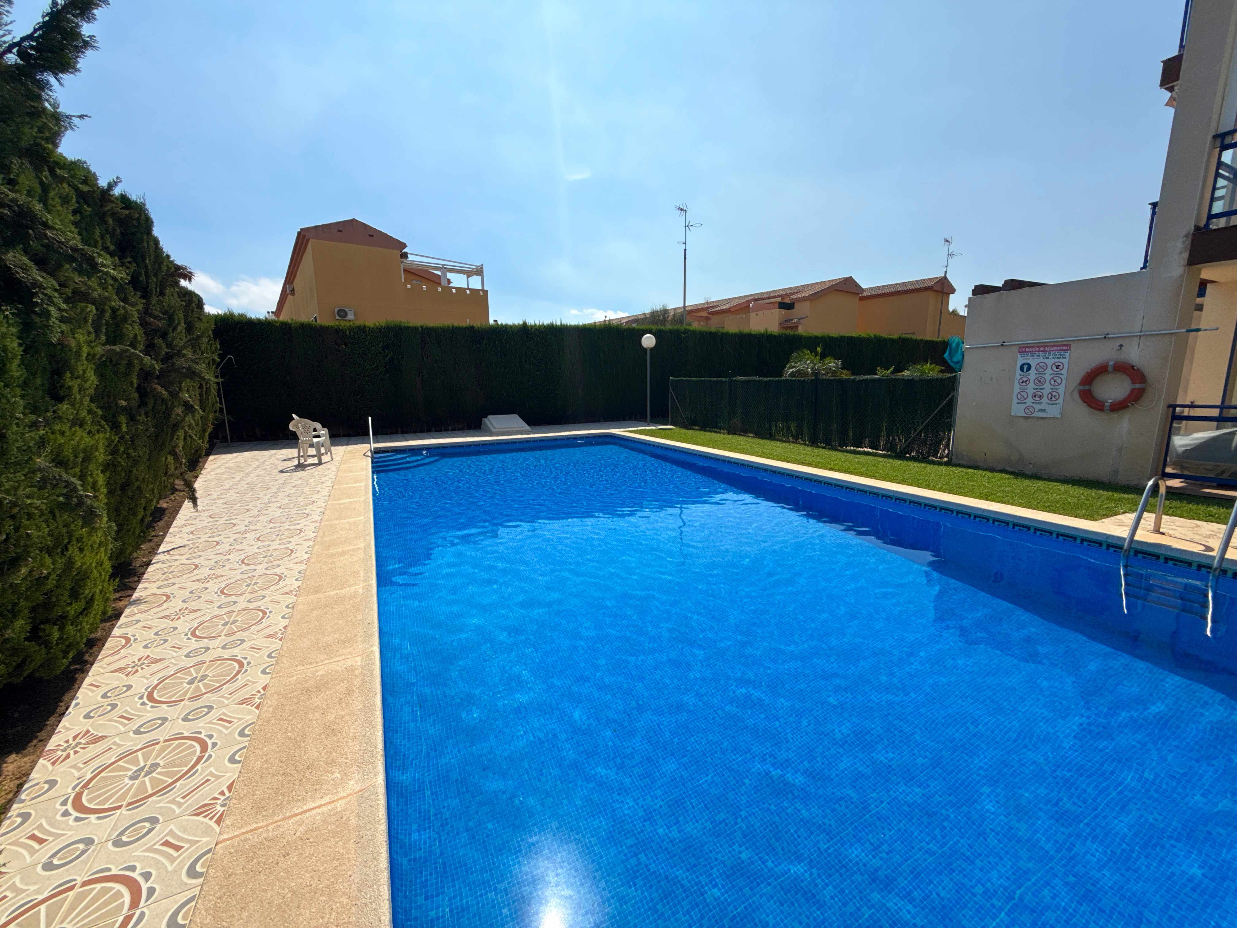 For sale - 2 Bedroom 1 Bathroom Apartment in Cabo Roig -  - Alicante