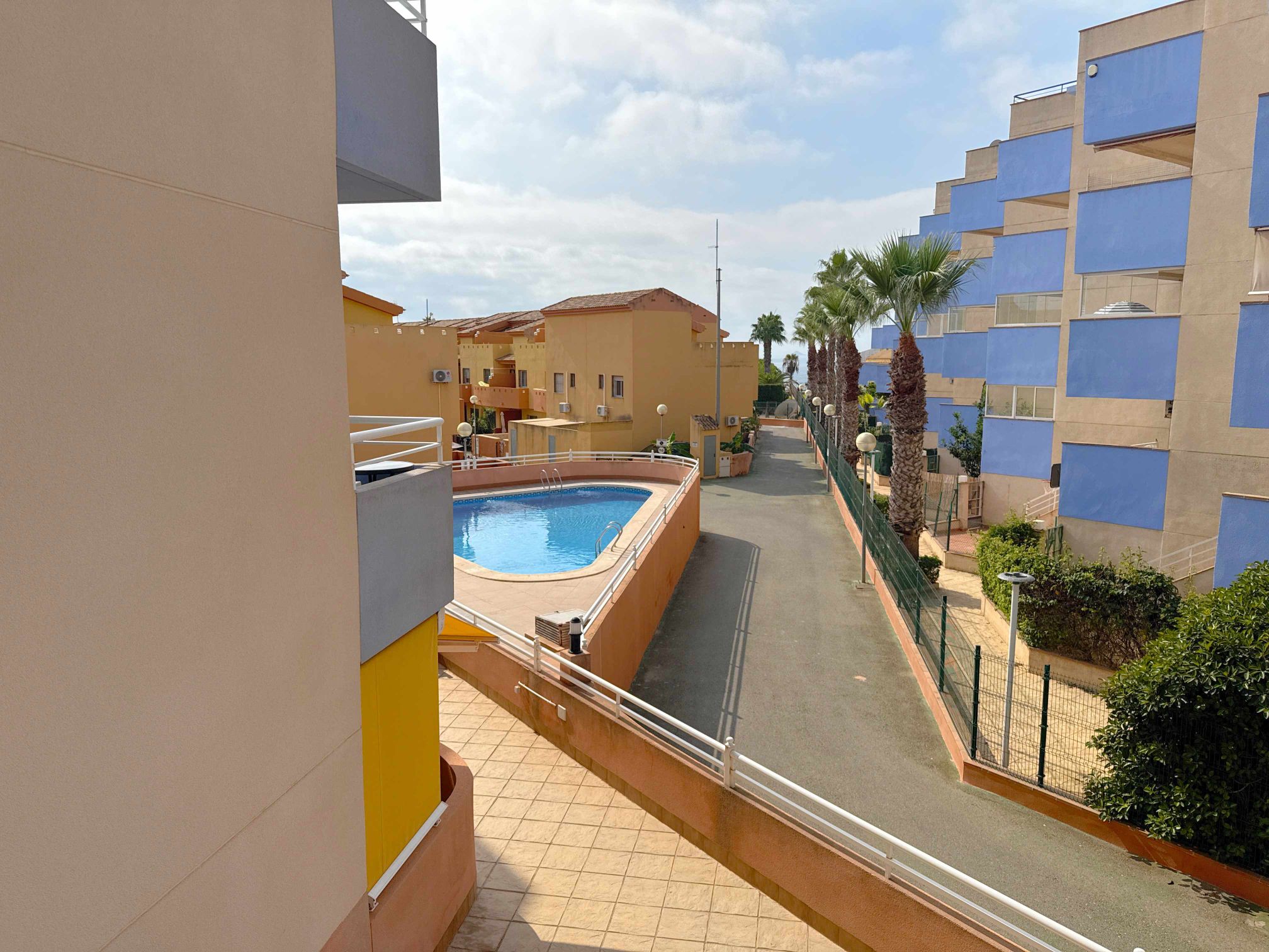 For sale - 2 Bedroom 1 Bathroom Apartment in Cabo Roig -  - Alicante
