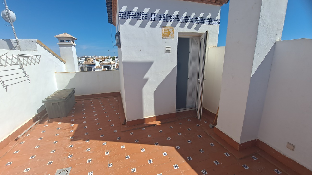 For sale - 2 Bedroom 2 Bathroom Town House in Villamartin - Orihuela Costa  - Alicante