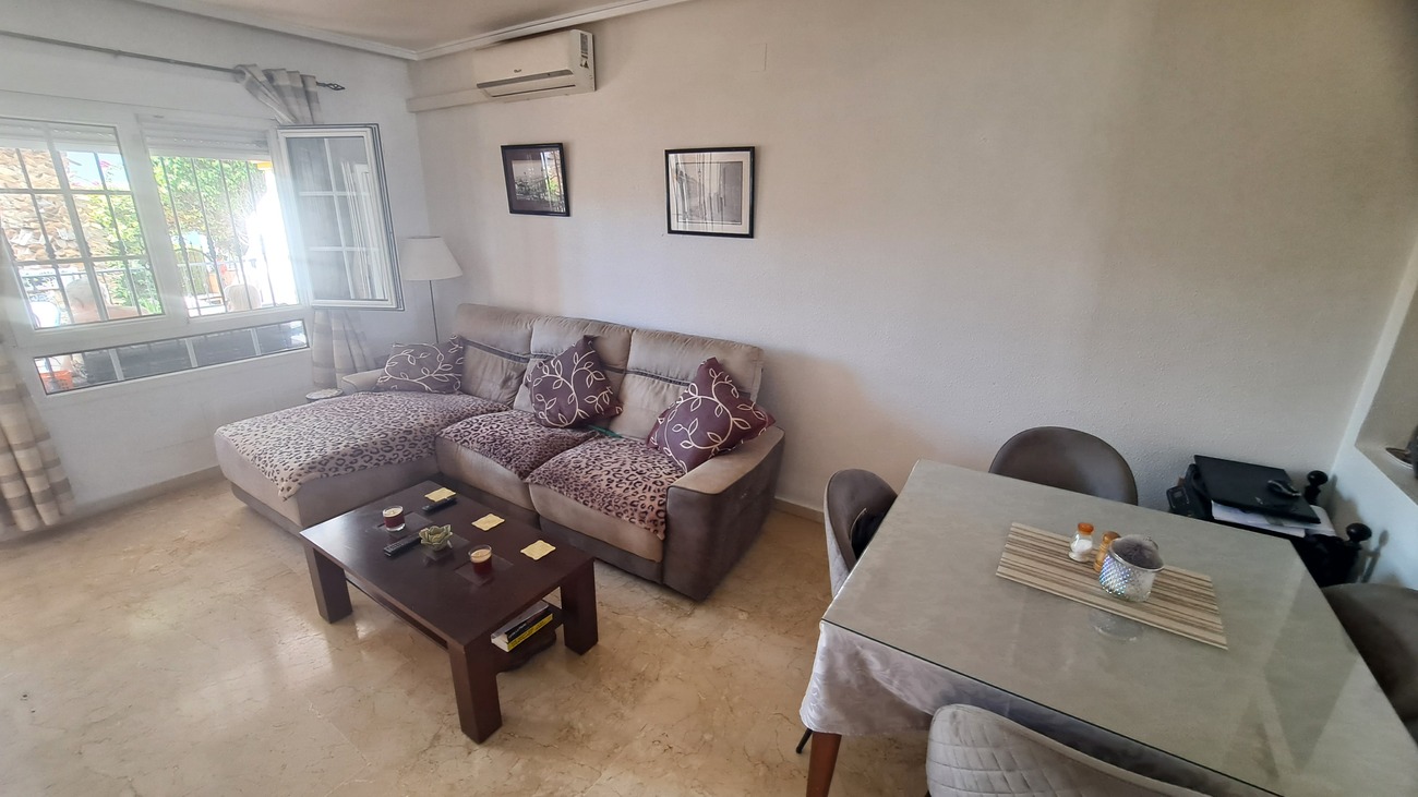 For sale - 2 Bedroom 2 Bathroom Town House in Villamartin - Orihuela Costa  - Alicante