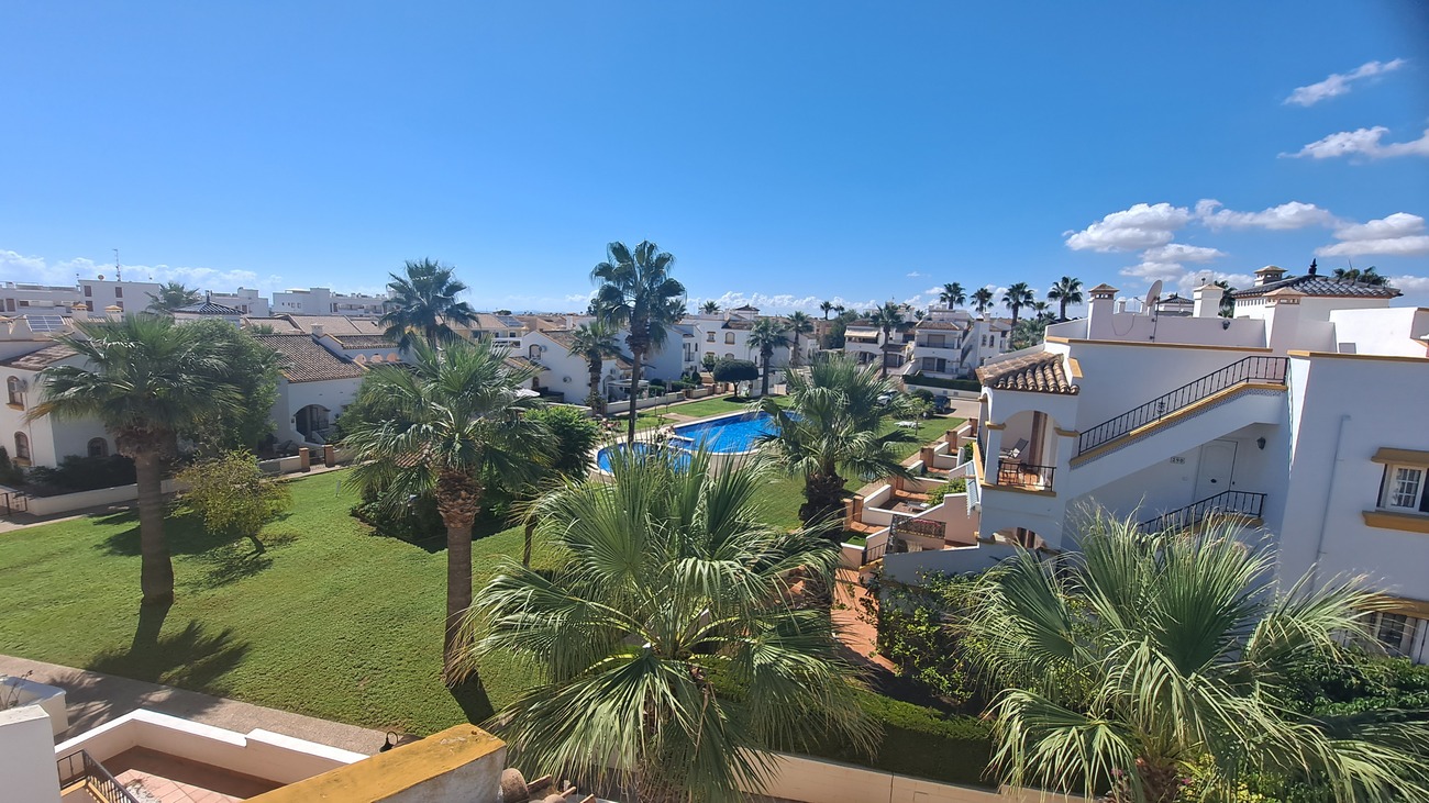 For sale - 2 Bedroom 2 Bathroom Town House in Villamartin - Orihuela Costa  - Alicante