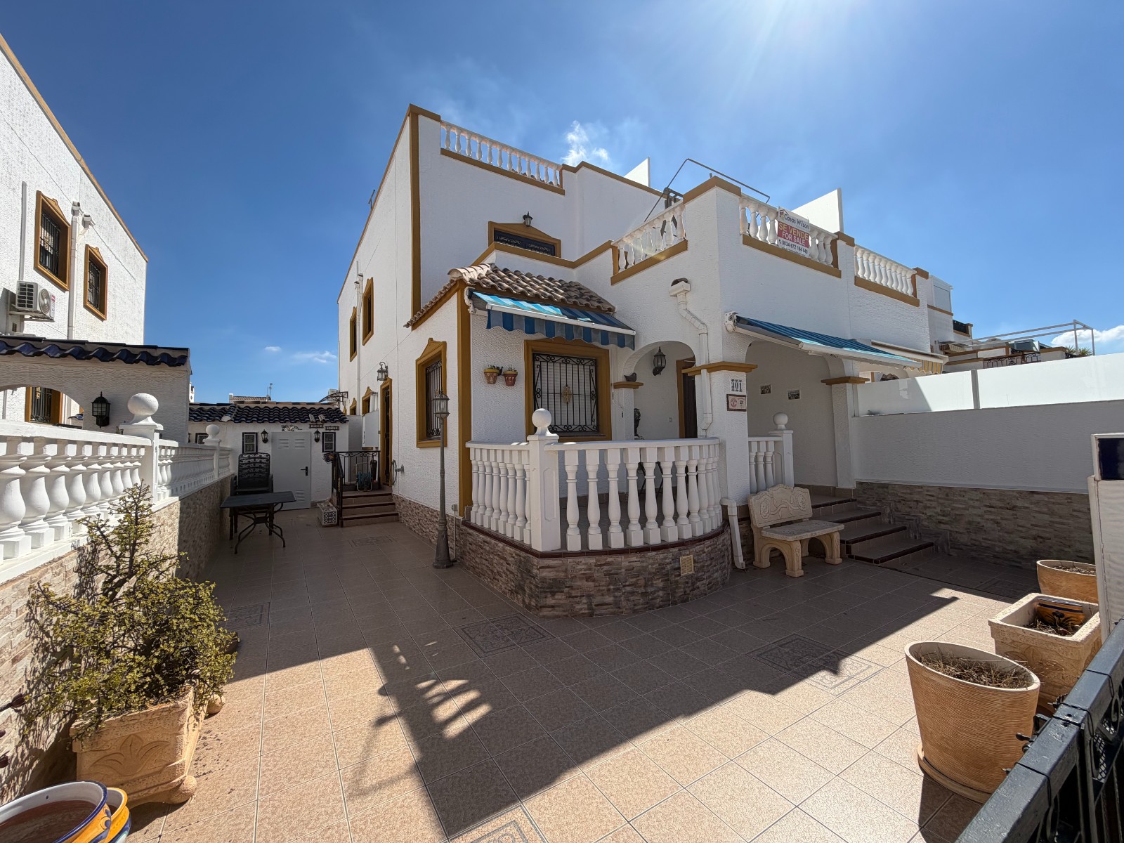 For sale - 3 Bedroom 2 Bathroom Townhouse in Los Montesinos - Entre Naranjos Vistabella  - Alicante
