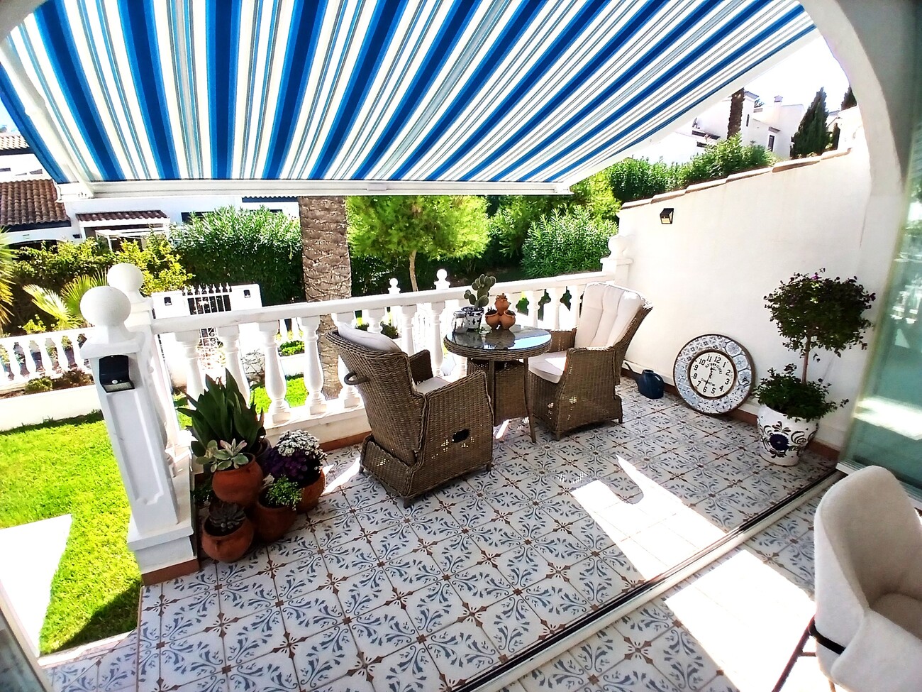 For sale - 2 Bedroom 2 Bathroom Town House in Villamartin - Orihuela Costa  - Alicante