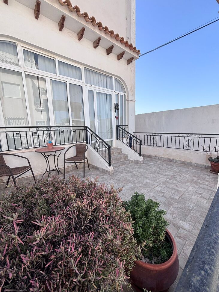 For sale - 2 Bedroom 3 Bathroom Town House in Villamartin - Orihuela Costa  - Alicante