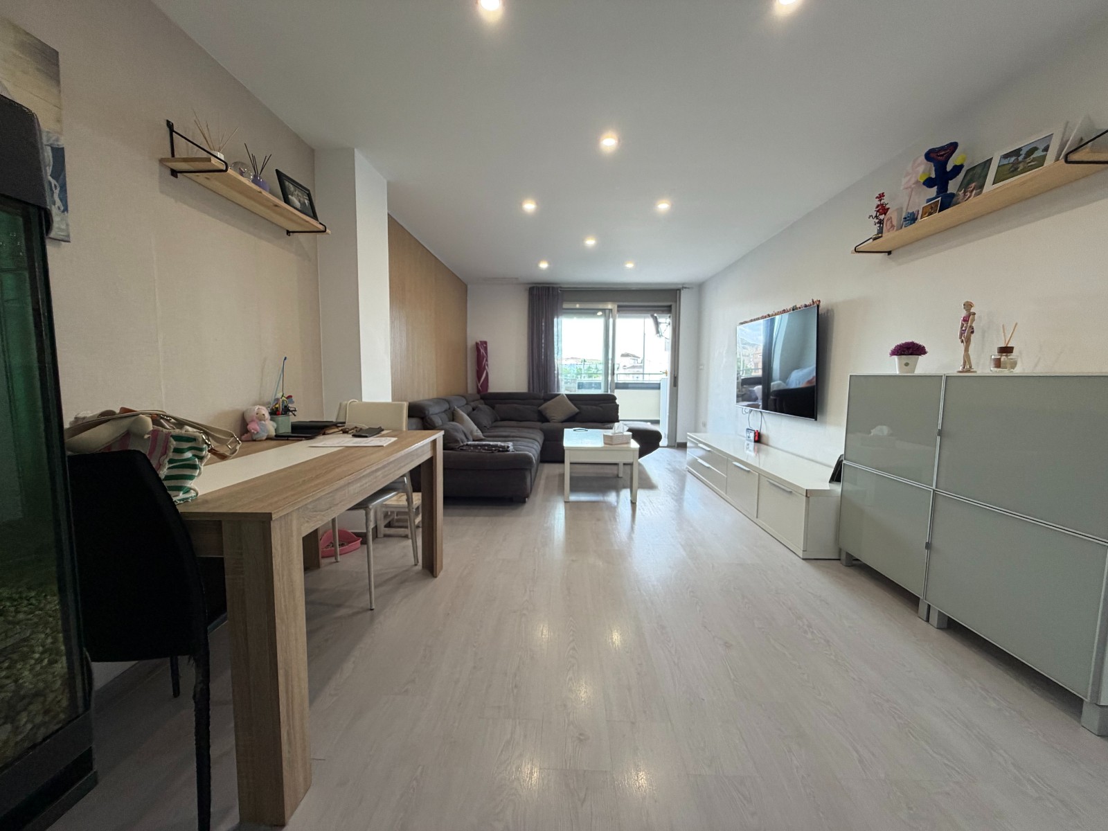 For sale - 3 Bedroom 2 Bathroom Apartment in Jacarilla - Jacarilla  - Alicante