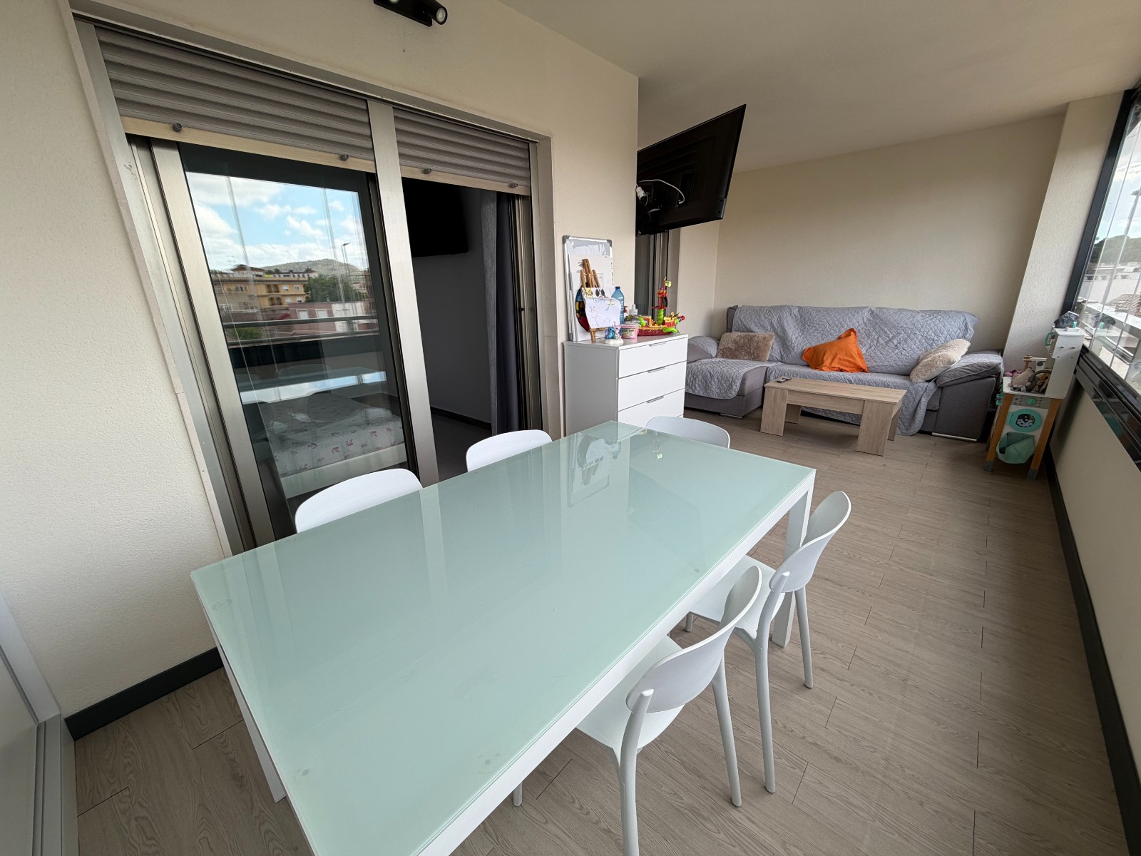 For sale - 3 Bedroom 2 Bathroom Apartment in Jacarilla - Jacarilla  - Alicante