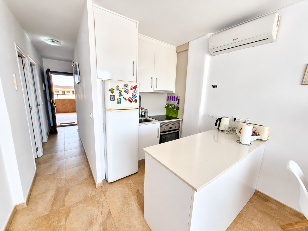 For sale - 2 Bedroom 1 Bathroom Apartment in Torrevieja - , Torrevieja, Alicante, Spain - Alicante