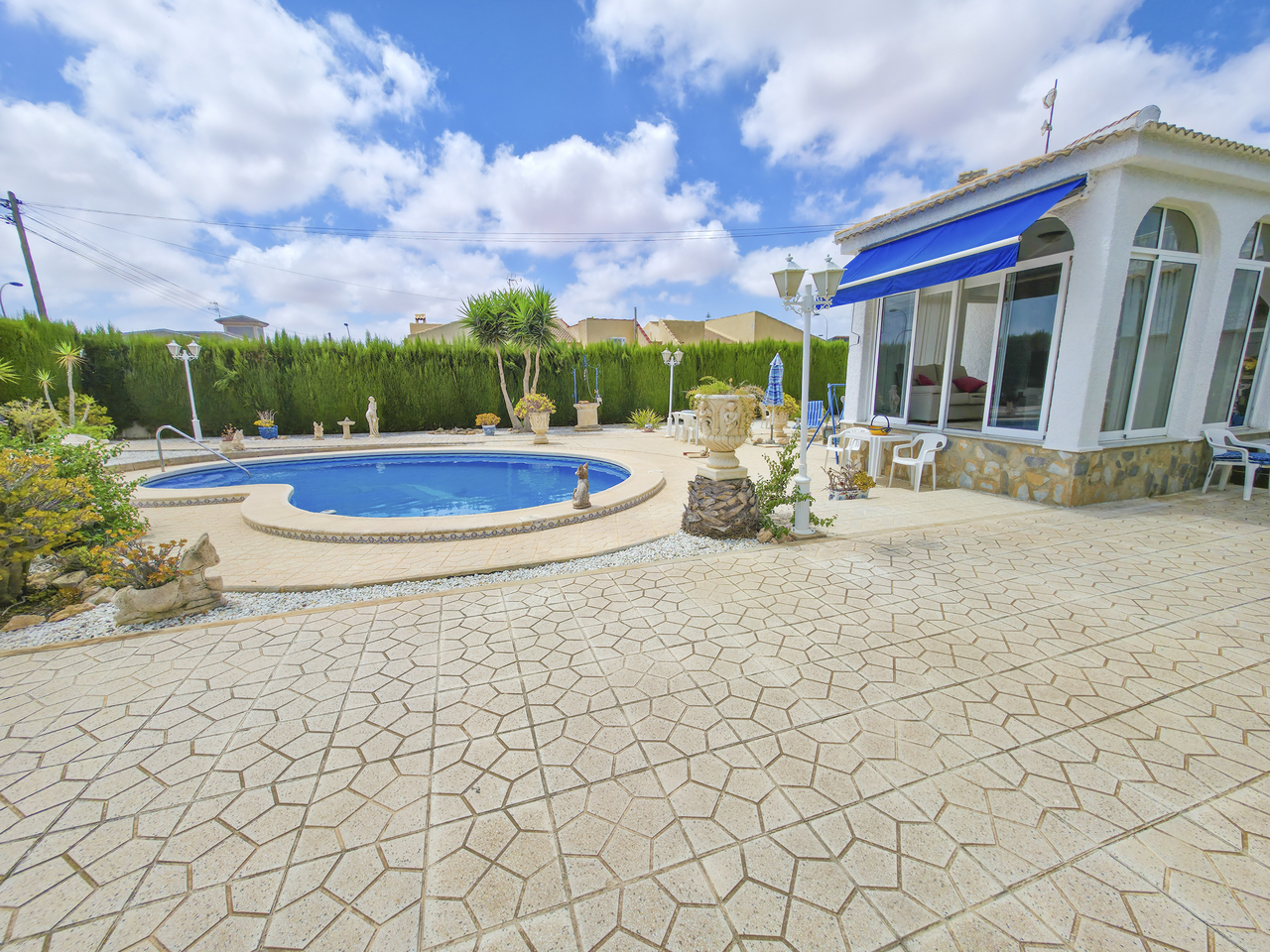 For sale - 3 Bedroom 2 Bathroom Villa in Torrevieja - , Torrevieja, Alicante, Spain - Alicante