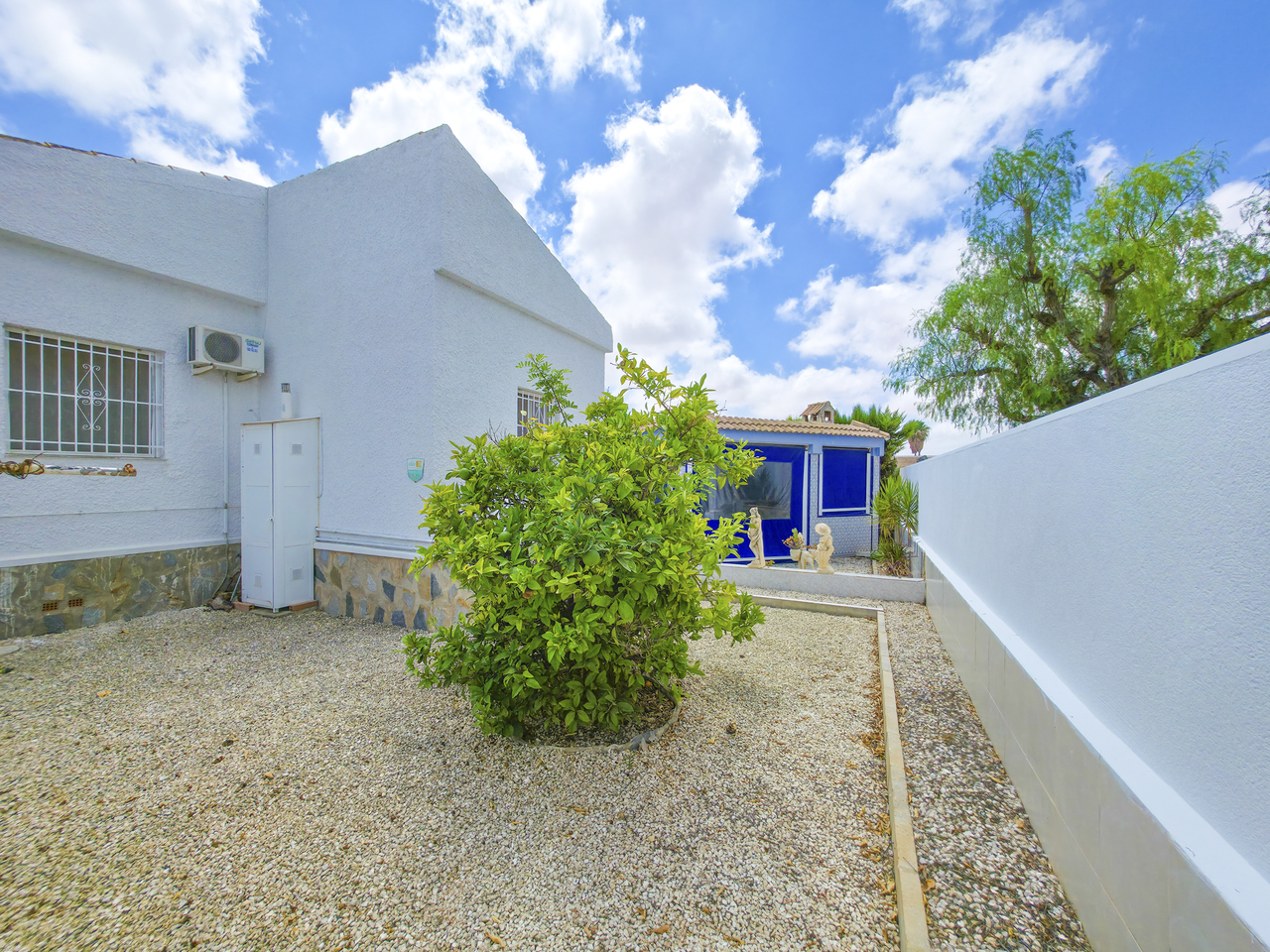 For sale - 3 Bedroom 2 Bathroom Villa in Torrevieja - , Torrevieja, Alicante, Spain - Alicante