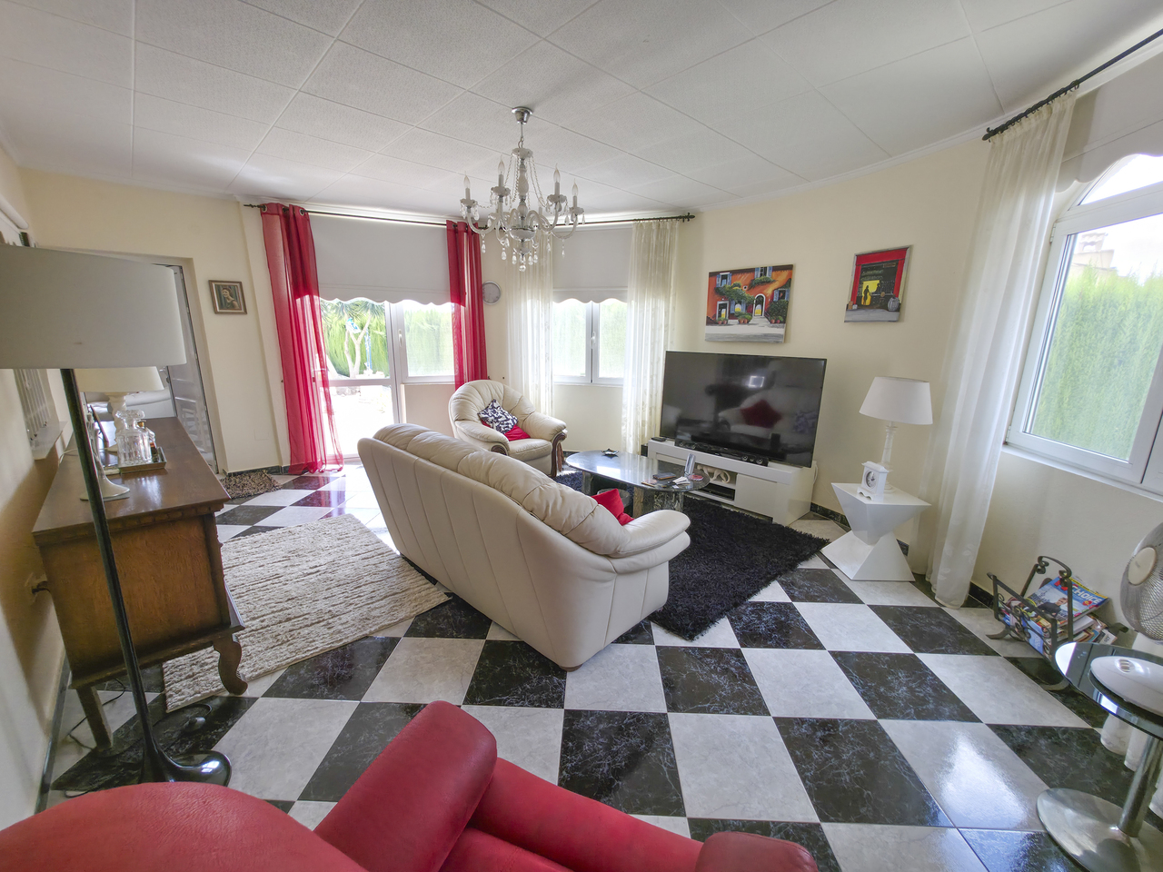 For sale - 3 Bedroom 2 Bathroom Villa in Torrevieja - , Torrevieja, Alicante, Spain - Alicante