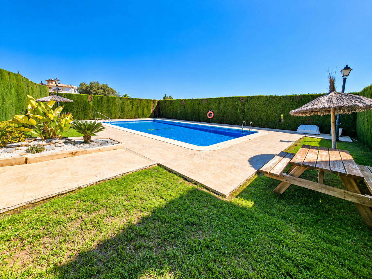 For sale - 2 Bedroom 1 Bathroom Apartment in Lomas de Cabo Roig - , Lomas de Cabo Roig, Alicante, Spain - Alicante