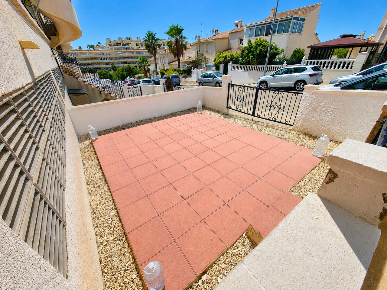 For sale - 2 Bedroom 1 Bathroom Apartment in Villamartin - , Villamartin, Alicante, Spain - Alicante