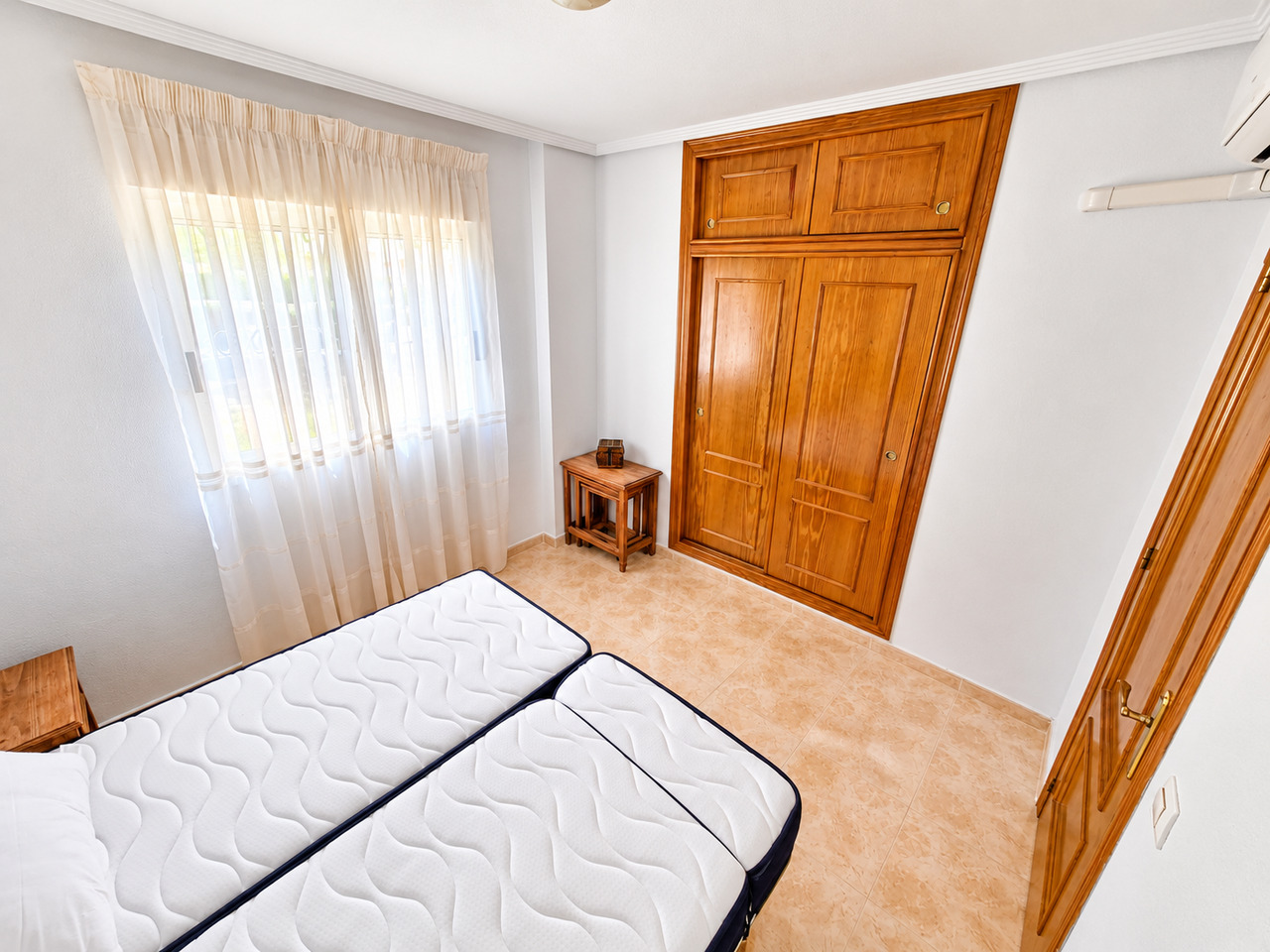 For sale - 2 Bedroom 1 Bathroom Apartment in Villamartin - , Villamartin, Alicante, Spain - Alicante