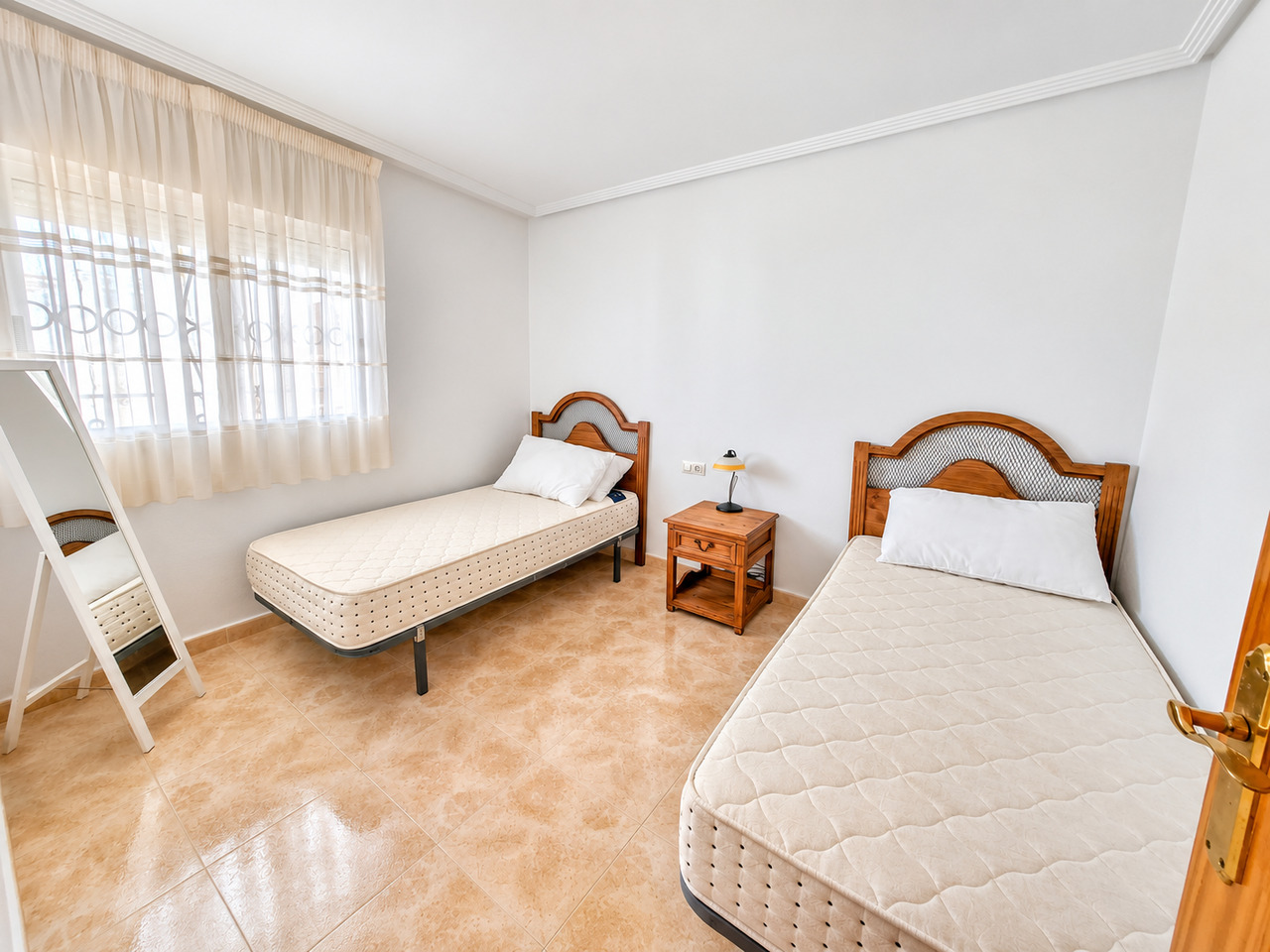 For sale - 2 Bedroom 1 Bathroom Apartment in Villamartin - , Villamartin, Alicante, Spain - Alicante