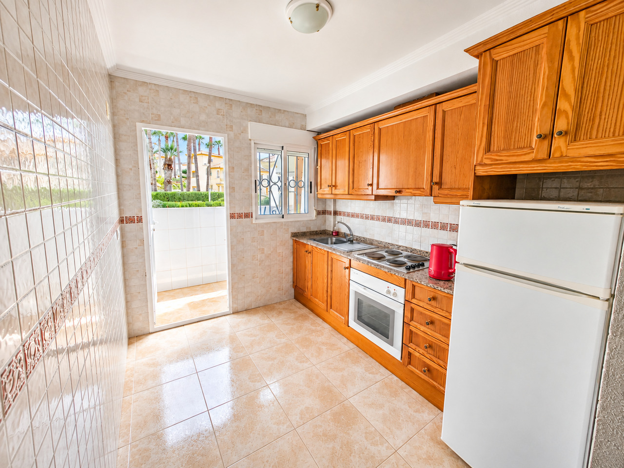For sale - 2 Bedroom 1 Bathroom Apartment in Villamartin - , Villamartin, Alicante, Spain - Alicante