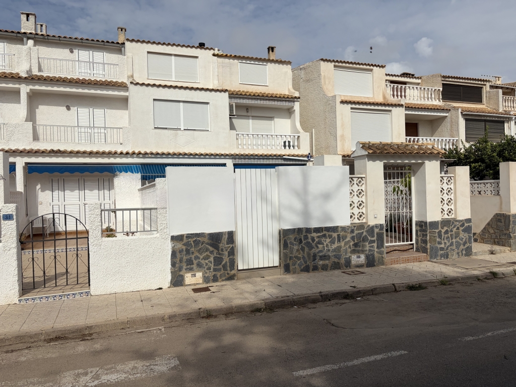 3 Bedroom 2 Bathroom Town House in La Zenia
