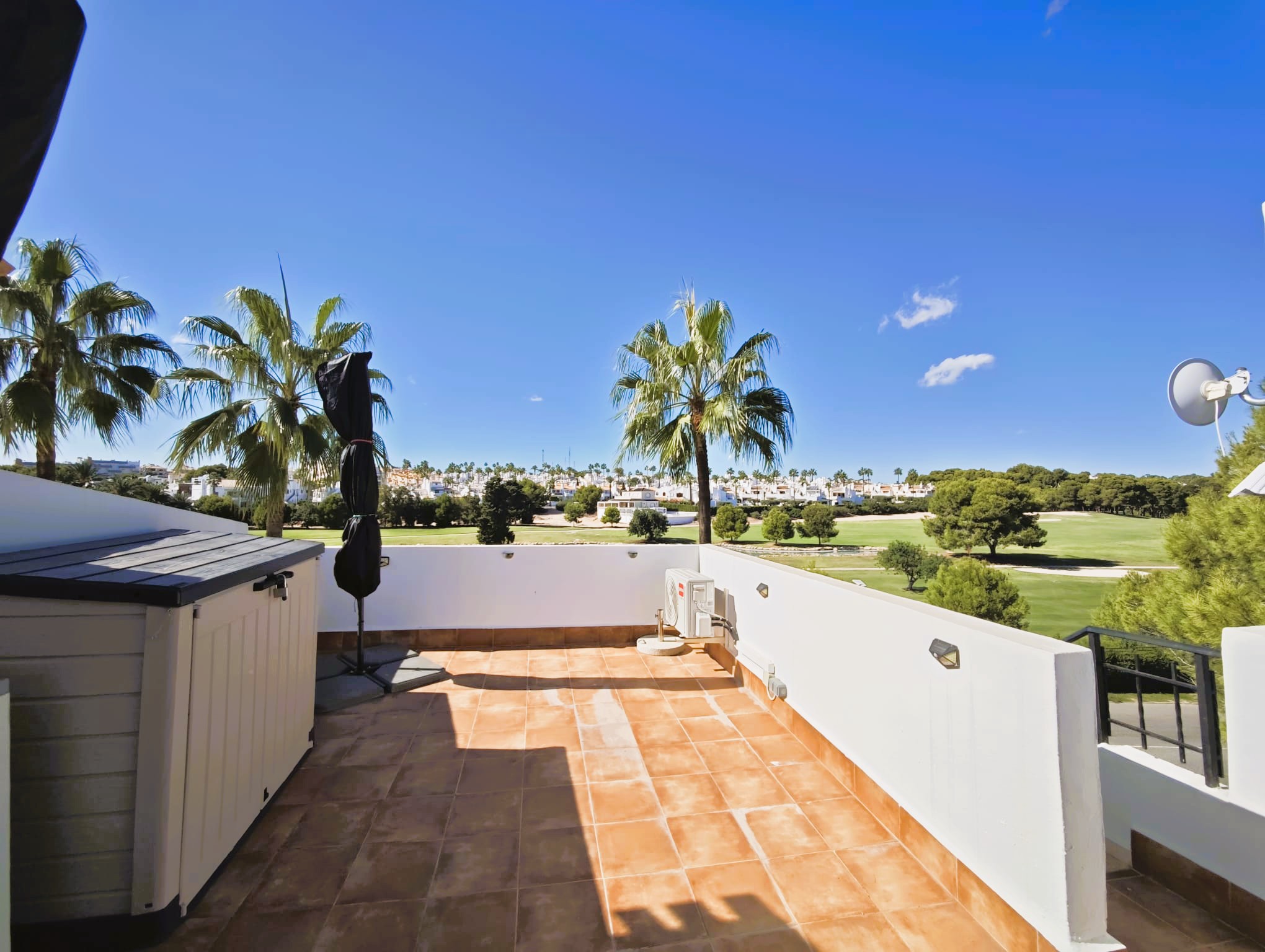 For sale - Villamartin 2 bed 1 bath Coner penthouse for sale in Verdemar IV - Verdemar IV - Alicante