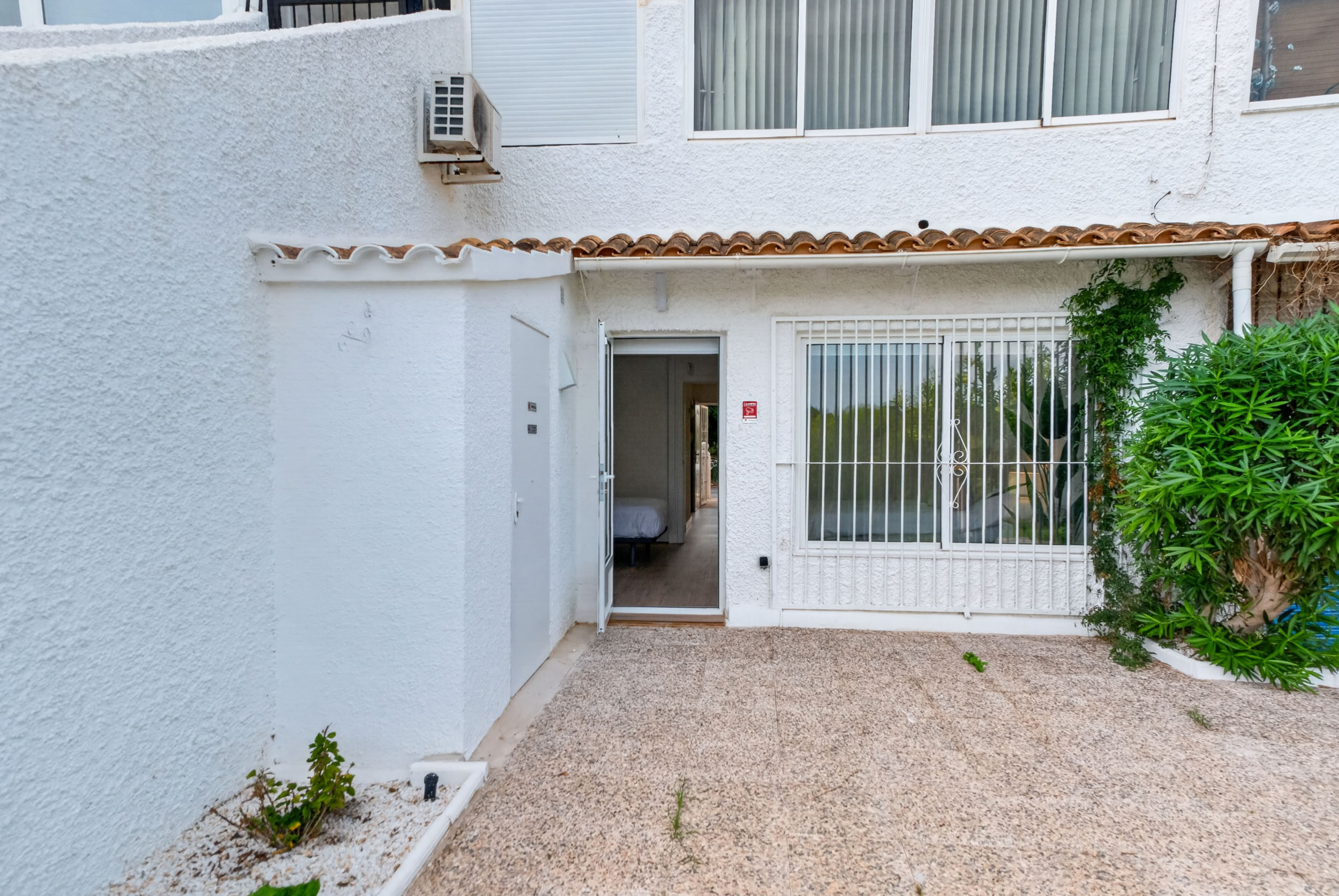 For sale - 2 Bedroom 1 Bathroom Ground Floor apartment in Villamartin - Costa Blanca  - Alicante