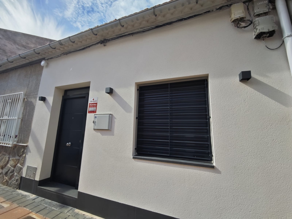 3 Bedroom 2 Bathroom Town House Close to Beach in Los Alcazares