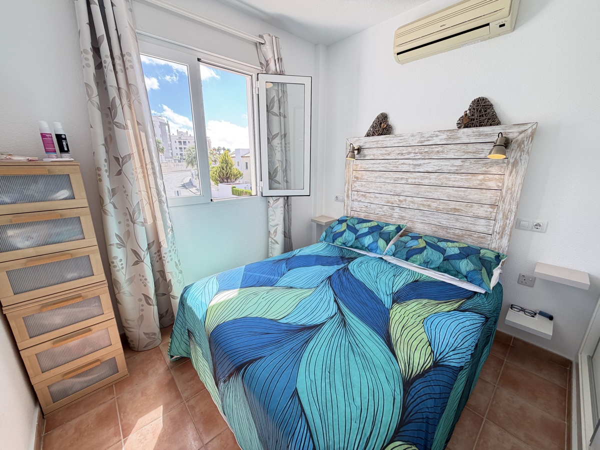 For sale - 2 Bedroom 2 Bathroom Top Floor Apartment in Villamartin - , Villamartin, Alicante, Spain - Alicante
