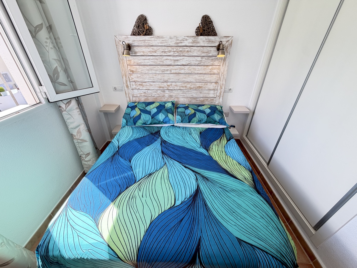 For sale - 2 Bedroom 2 Bathroom Top Floor Apartment in Villamartin - , Villamartin, Alicante, Spain - Alicante