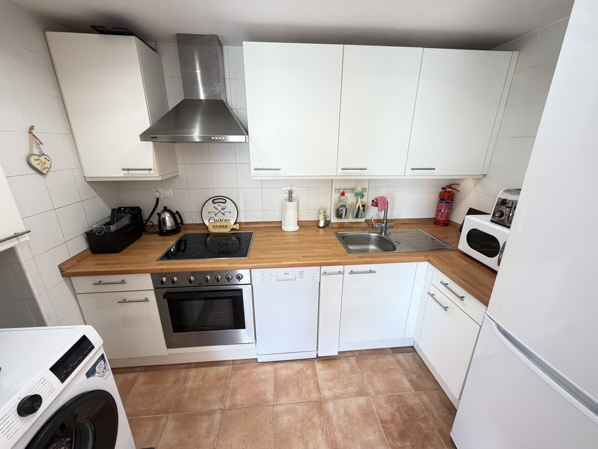 For sale - 2 Bedroom 2 Bathroom Top Floor Apartment in Villamartin - , Villamartin, Alicante, Spain - Alicante