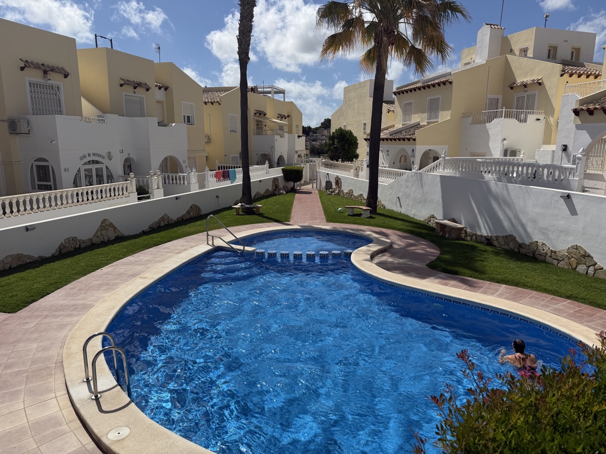 For sale - 2 Bedroom 2 Bathroom Top Floor Apartment in Villamartin - , Villamartin, Alicante, Spain - Alicante