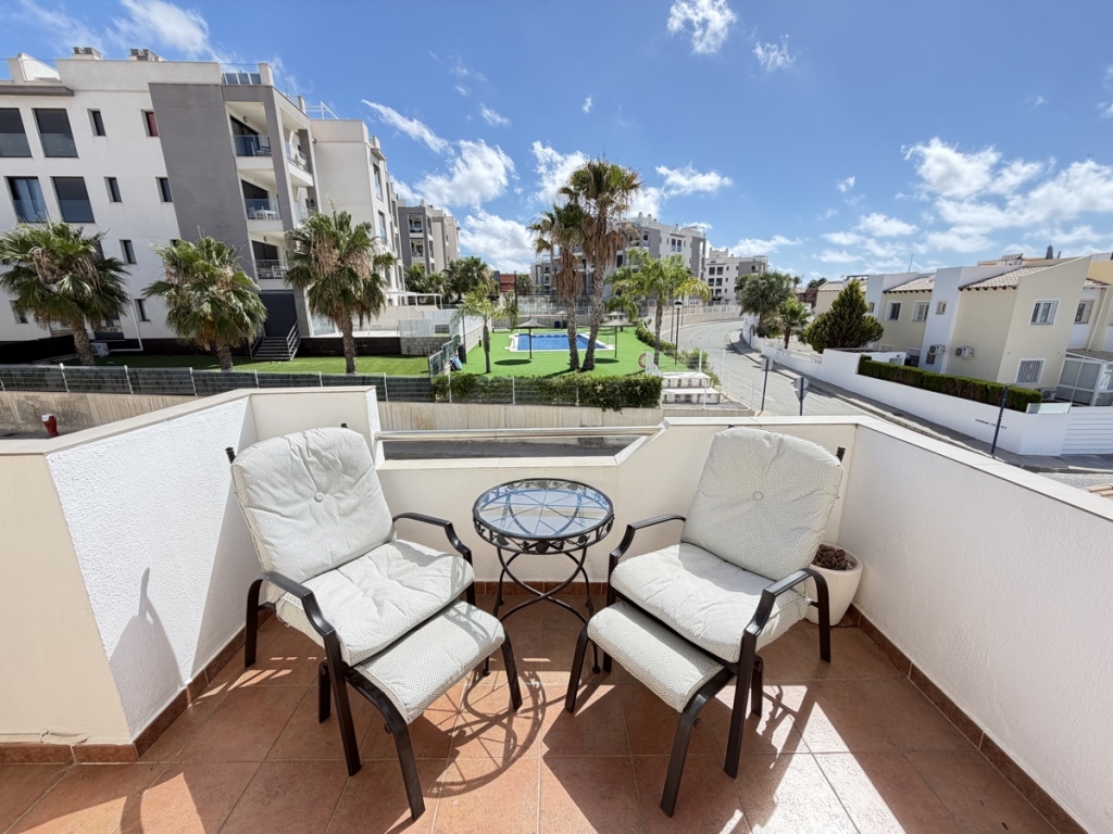 2 Bedroom 2 Bathroom Top Floor Apartment in Villamartin