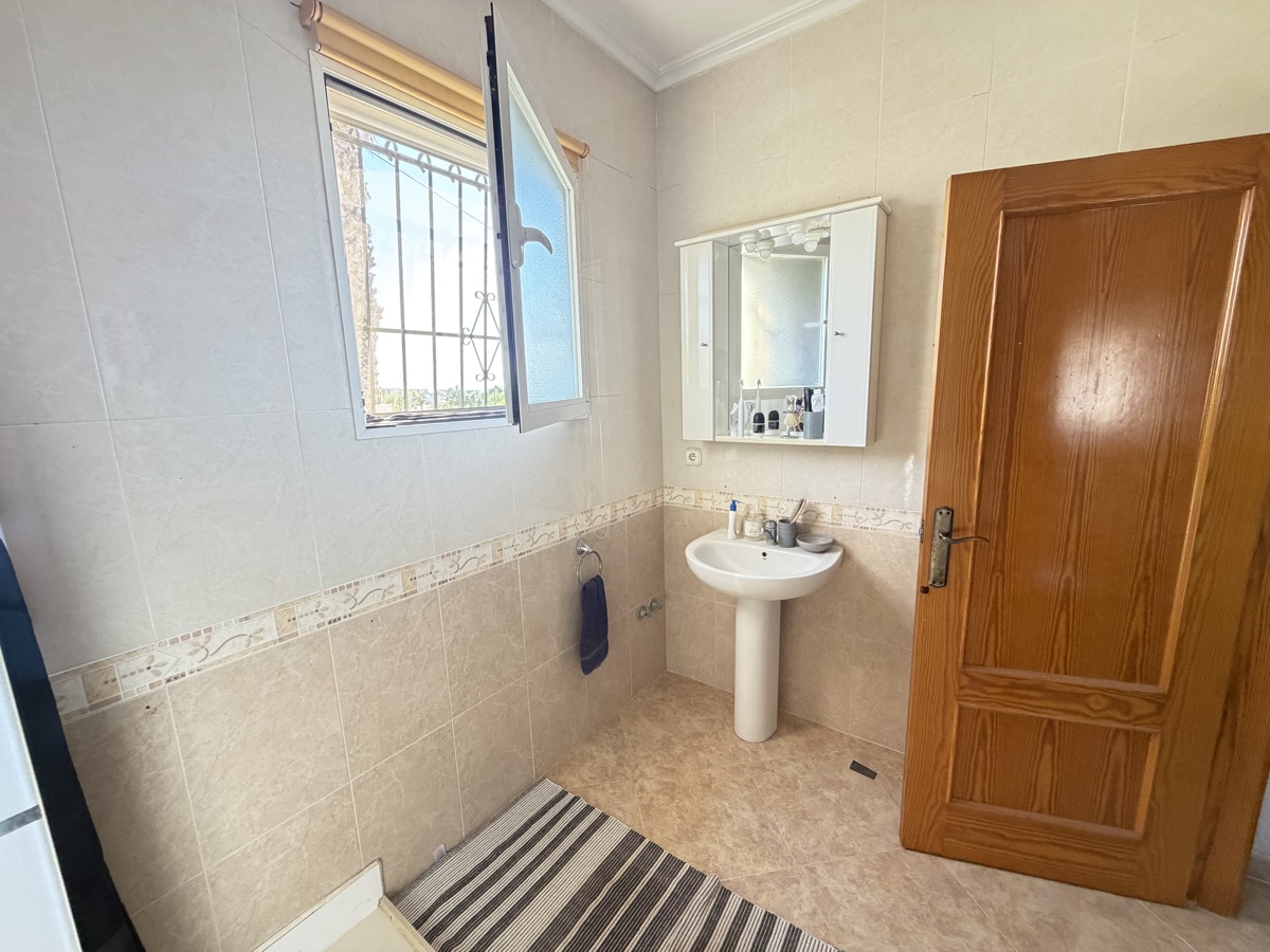 For sale - 7 Bedroom 4 Bathroom Villa in Gea y Truyols - , Gea y Truyols, Alicante, Spain - Alicante