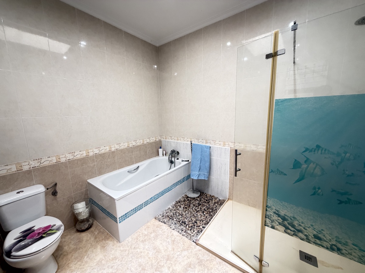 For sale - 7 Bedroom 4 Bathroom Villa in Gea y Truyols - , Gea y Truyols, Alicante, Spain - Alicante