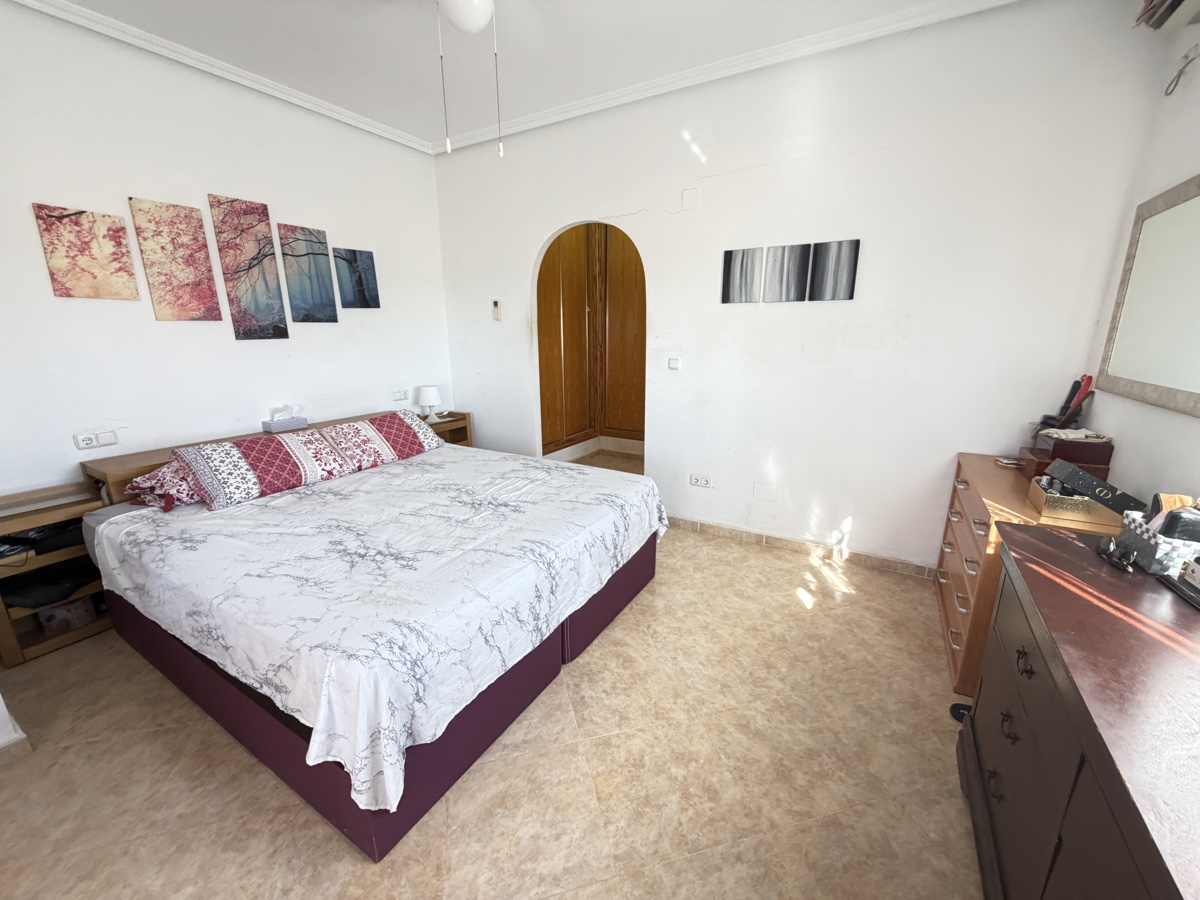 For sale - 7 Bedroom 4 Bathroom Villa in Gea y Truyols - , Gea y Truyols, Alicante, Spain - Alicante
