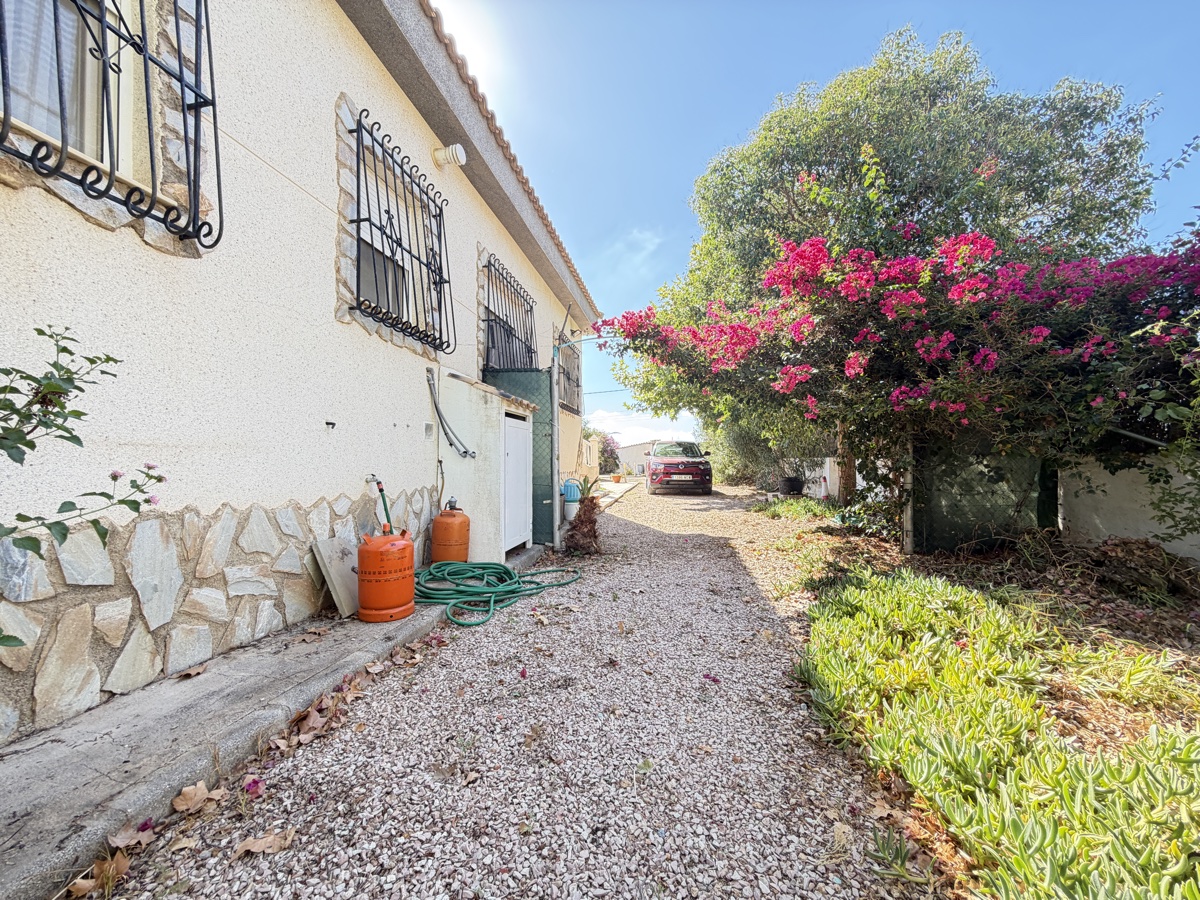 For sale - 7 Bedroom 4 Bathroom Villa in Gea y Truyols - , Gea y Truyols, Alicante, Spain - Alicante