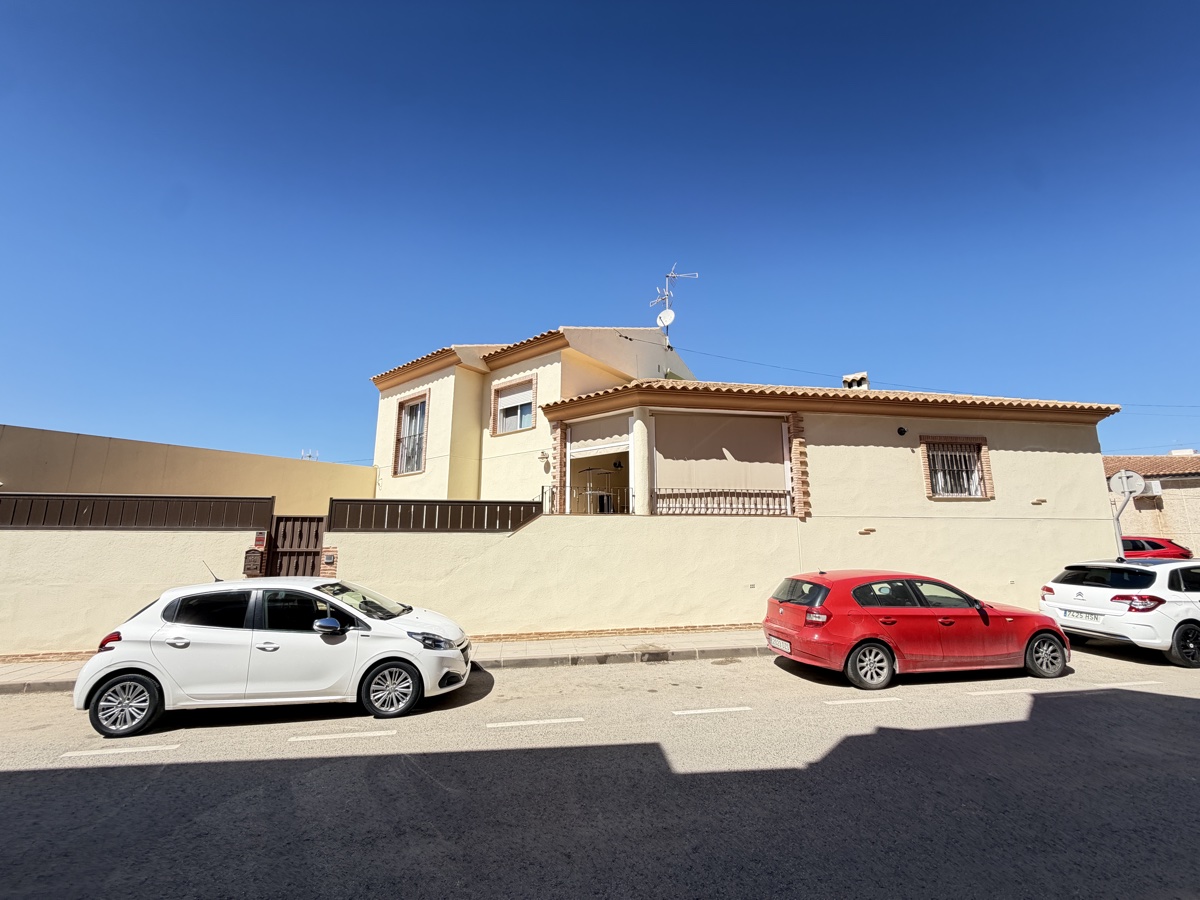 For sale - 4 Bedroom 2 Bathroom Townhouse in Pilar De La Horradada - , Pilar De La Horradada, Alicante, Spain - Alicante