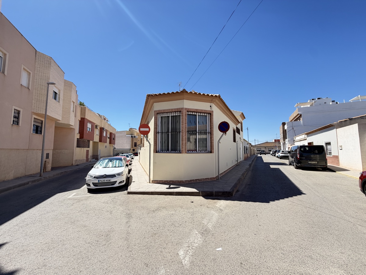 For sale - 4 Bedroom 2 Bathroom Townhouse in Pilar De La Horradada - , Pilar De La Horradada, Alicante, Spain - Alicante