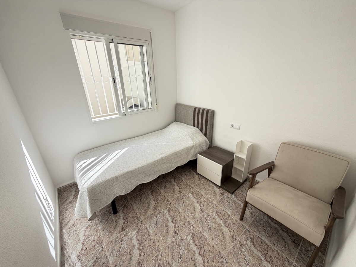 For sale - 3 Bedroom 2 Bathroom Townhouse in Villamartin - , Villamartin, Alicante, Spain - Alicante