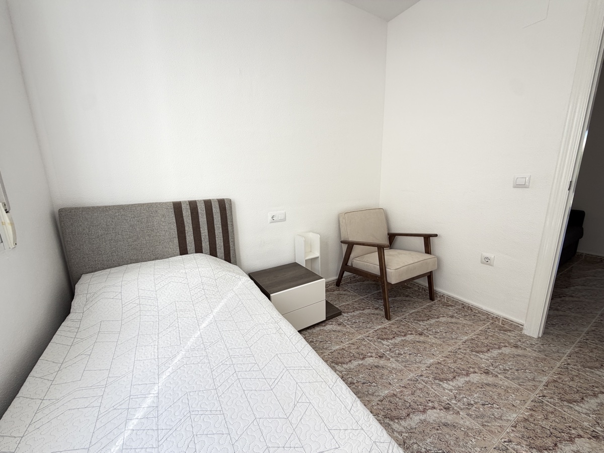 For sale - 3 Bedroom 2 Bathroom Townhouse in Villamartin - , Villamartin, Alicante, Spain - Alicante