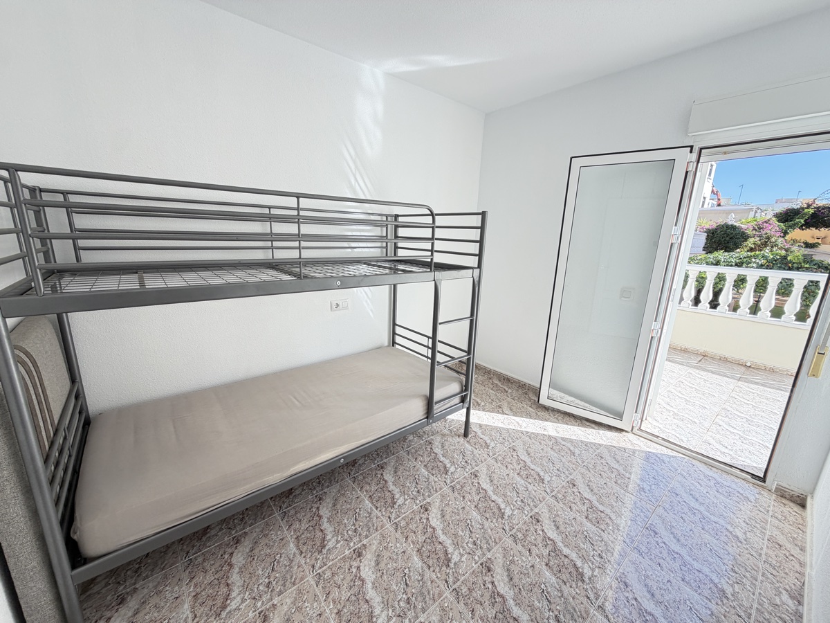 For sale - 3 Bedroom 2 Bathroom Townhouse in Villamartin - , Villamartin, Alicante, Spain - Alicante