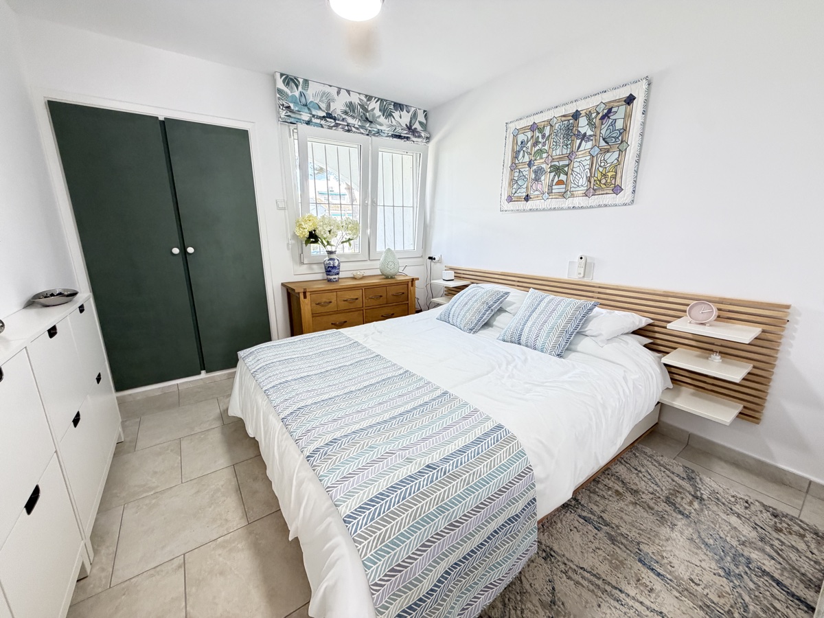 For sale - 2 Bedroom 2 Bathroom Bungalow in Villamartin - , Villamartin, Alicante, Spain - Alicante
