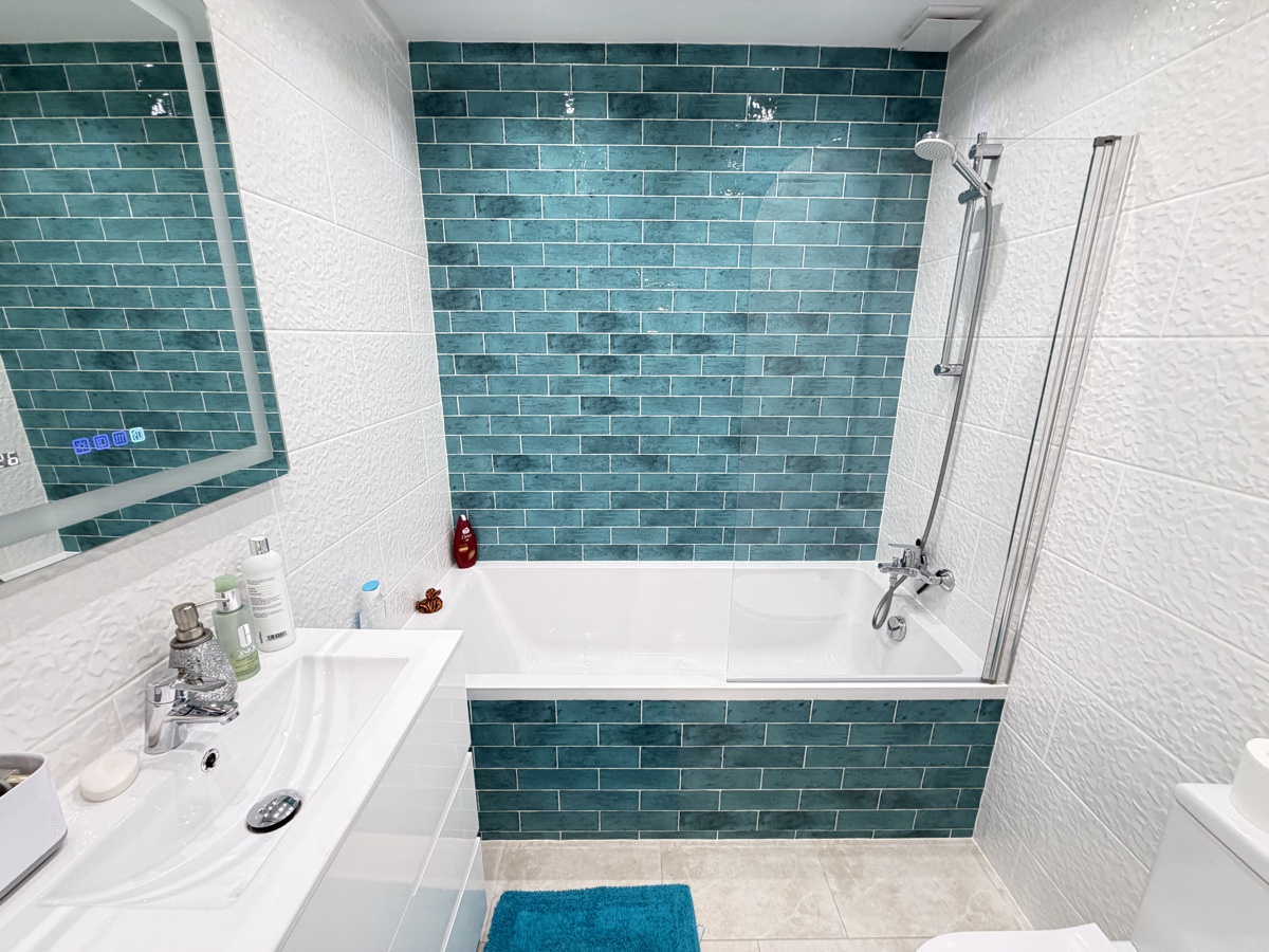 For sale - 2 Bedroom 2 Bathroom Bungalow in Villamartin - , Villamartin, Alicante, Spain - Alicante