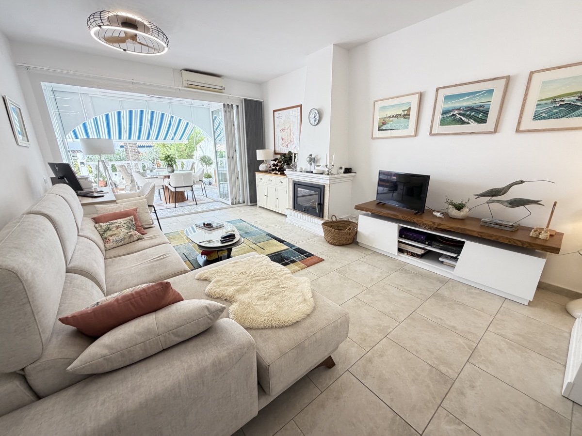 For sale - 2 Bedroom 2 Bathroom Bungalow in Villamartin - , Villamartin, Alicante, Spain - Alicante