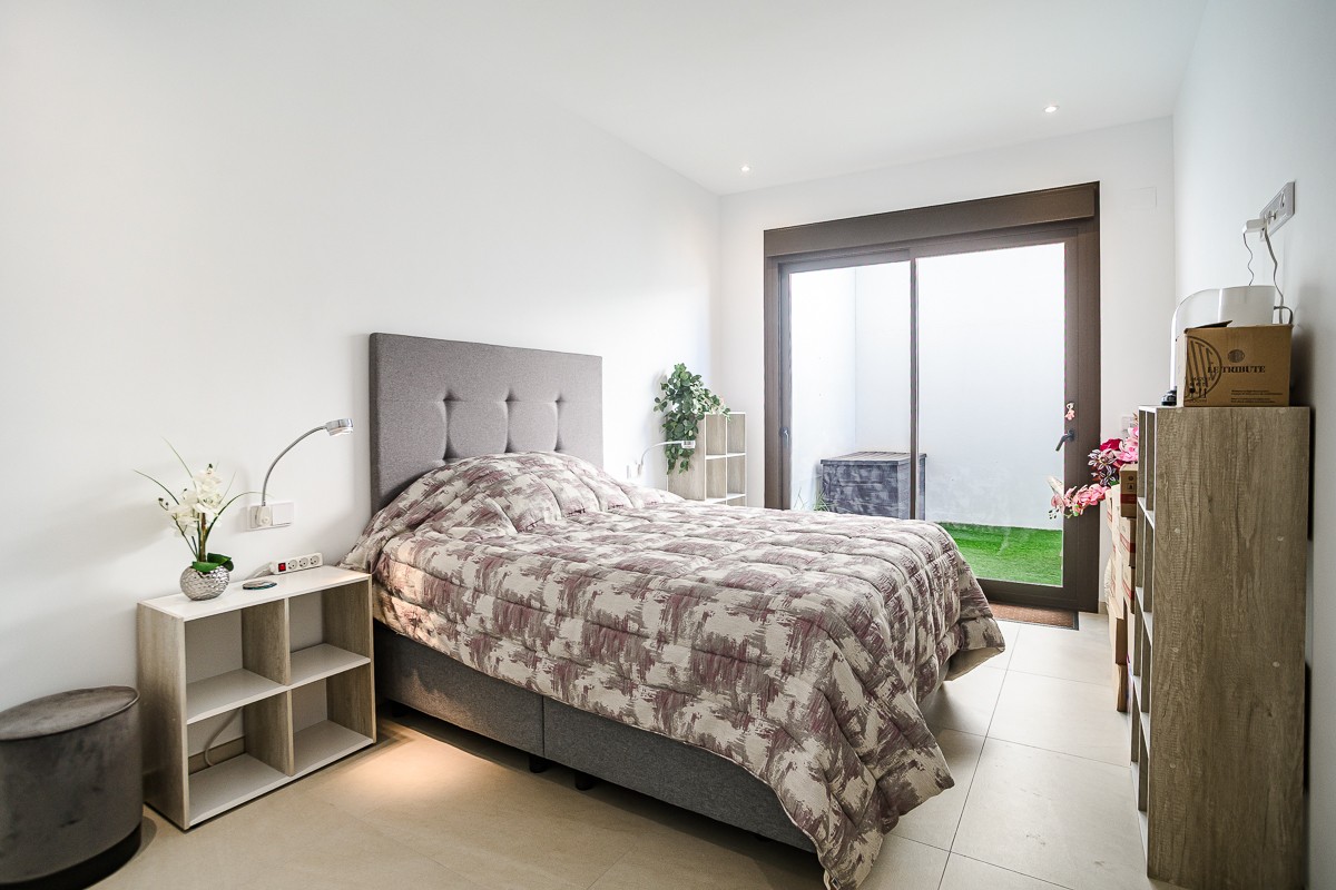 For sale - 4 Bedroom 4 Bathroom Villa in Rojales - Inland  - Alicante