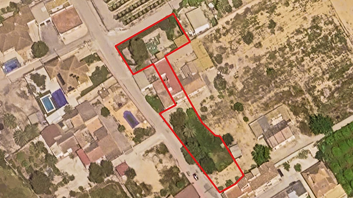 For sale - 4 Bedroom 2 Bathroom Villa in Orihuela - Inland  - Alicante