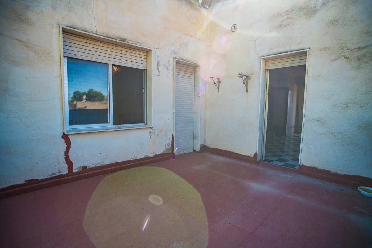 For sale - 4 Bedroom 2 Bathroom Villa in Orihuela - Inland  - Alicante