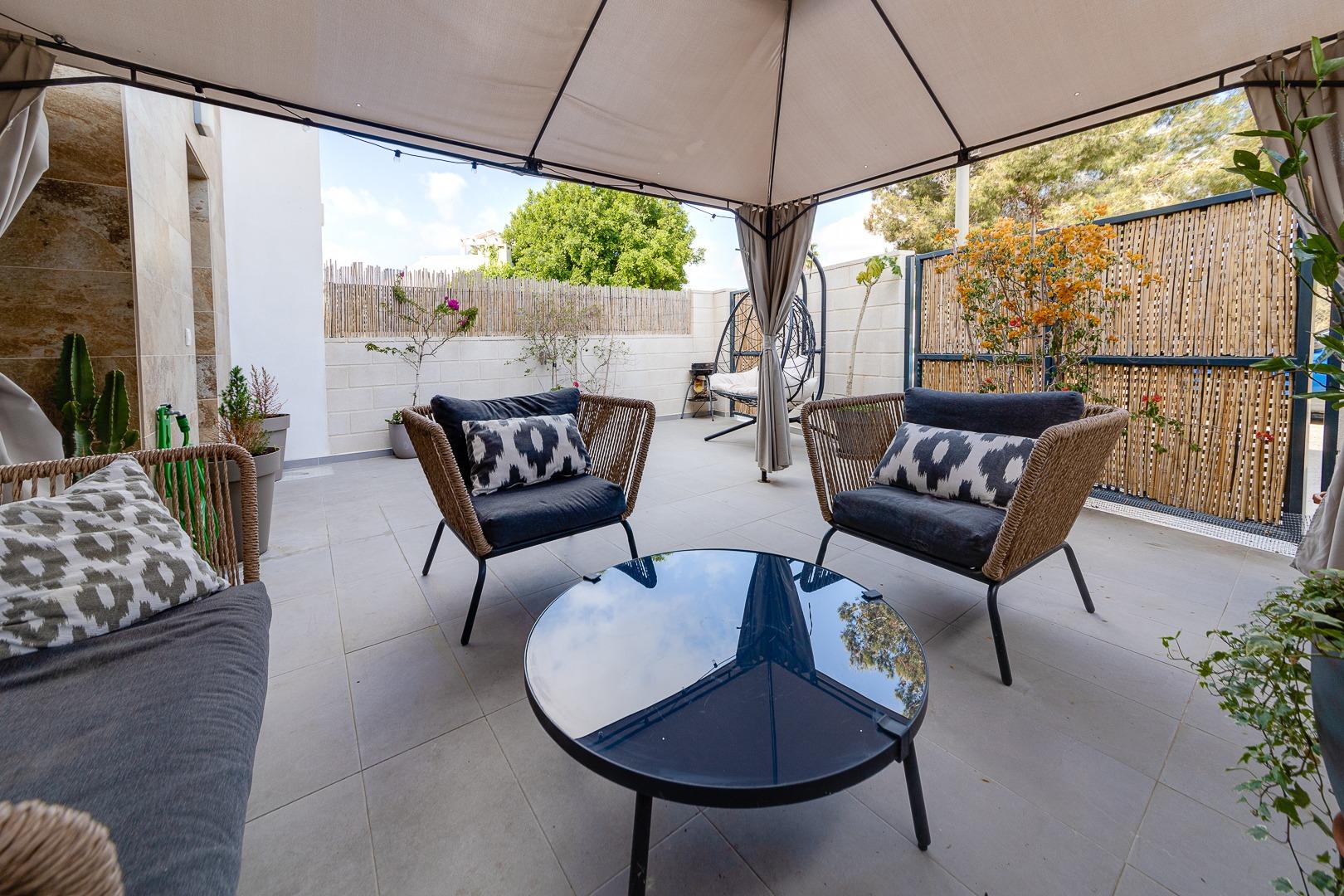 For sale - 3 Bedroom 3 Bathroom Town House in Orihuela Costa - Villamartín-las Filipinas  - Alicante